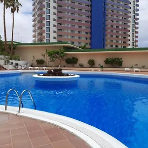 https://tenerife-beach-apartment-adeje.tenerifehoteles.net